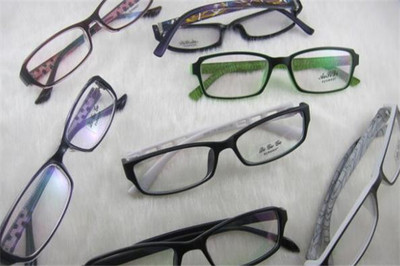 精益眼鏡福建加盟流程與化妝品業(yè)務(wù)拓展指南